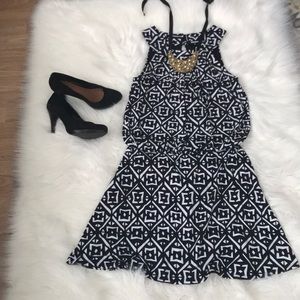 White House Black Market dress dress size 2